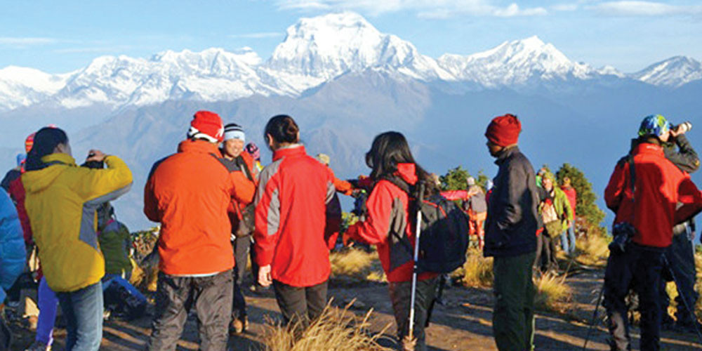 तीन वर्षपछि चिनियाँ पर्यटक घोडेपानीमा