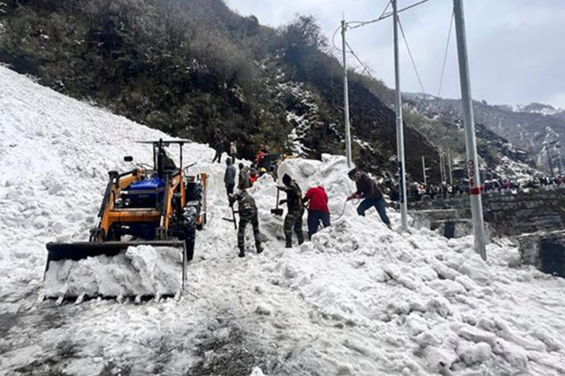 सिक्किमको हिउँ पहिरोमा परेर तीन नेपालीको मृत्यु, मृत्यु हुनेमा चितवनका २ र रुपेन्देहीका एक