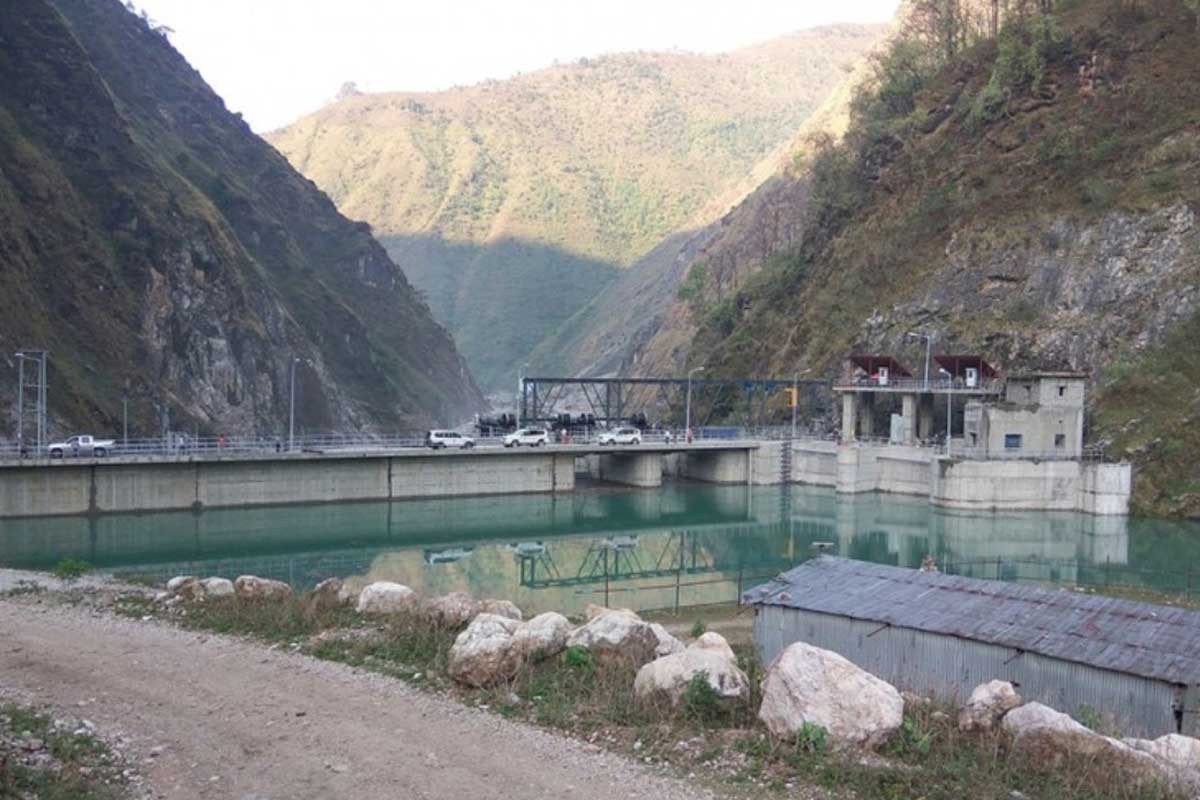 तनहुँ जलविद्युत् आयोजना: धमाधम टावर जडान गरिँदै